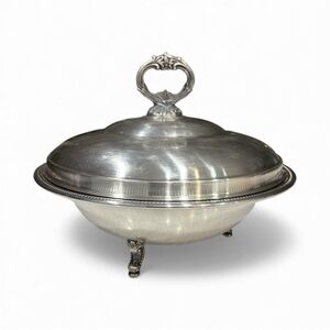 Oneida Elegant Silver Covered Serving Dish Pirex Bowl and Spoon Included